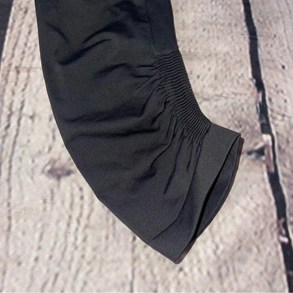 Lululemon capri leggings womens size 4 - Picture 2 of 5